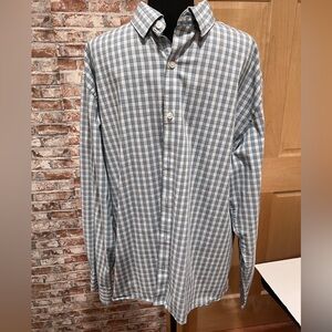Van Heusen Blue/Tan/White Plaid Long Sleeve Button Up Shirt Reg Fit Never Tuck